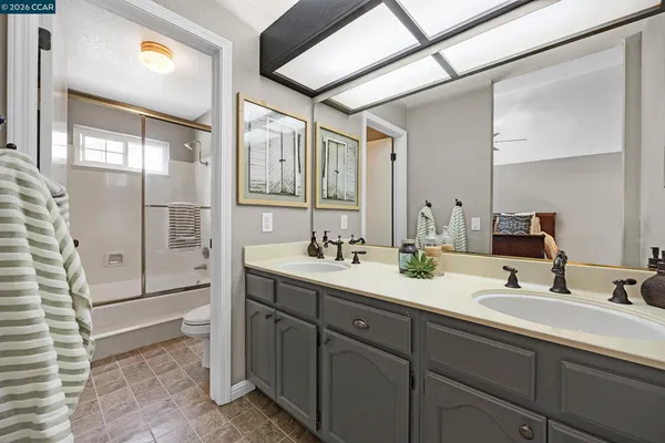 $1,168,000 | 60 Rainbow Circle, Danville, CA 94506