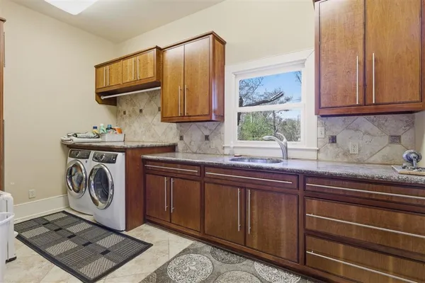 $3,250,000 | 1046 Hollis Road, Westlake, LA 70669