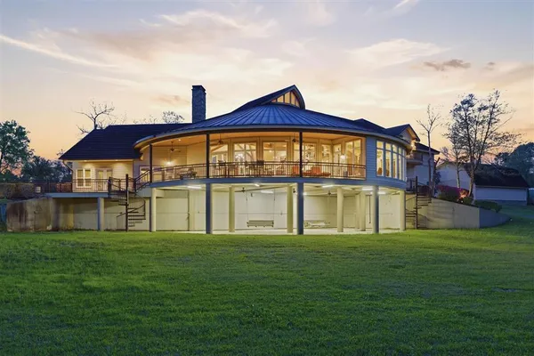 $3,250,000 | 1046 Hollis Road, Westlake, LA 70669