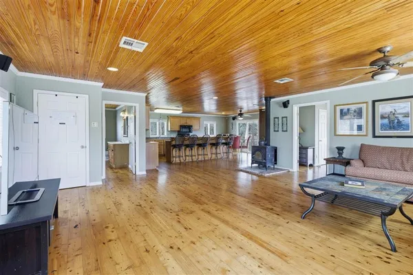 $3,250,000 | 1046 Hollis Road, Westlake, LA 70669