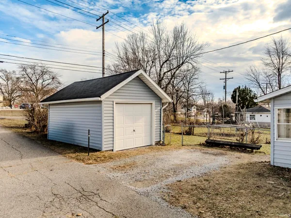 $130,000 | 415 South Buffalo Street, Warsaw, IN 46580