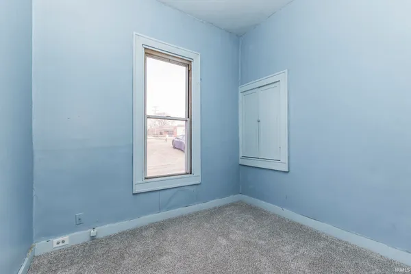 $130,000 | 415 South Buffalo Street, Warsaw, IN 46580