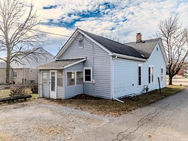 $130,000 | 415 South Buffalo Street, Warsaw, IN 46580