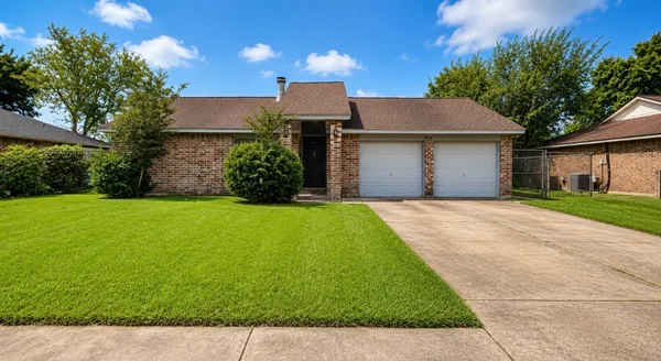 $219,900 | 8410 Garden Parks Drive, Houston, TX 77075