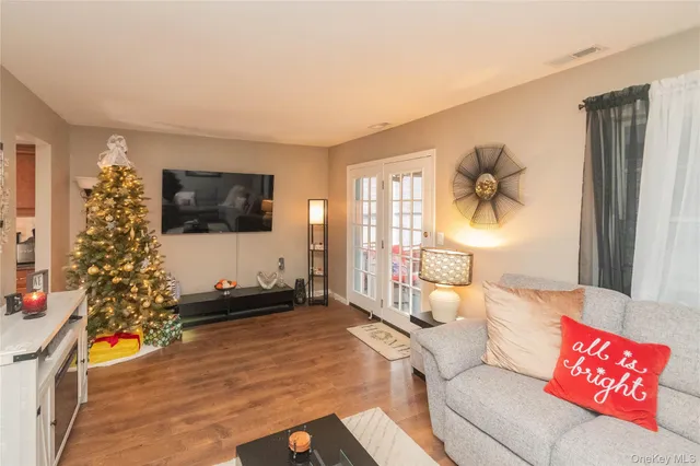 $349,999 | 20 Wintergreen Court, Montgomery, NY 12549