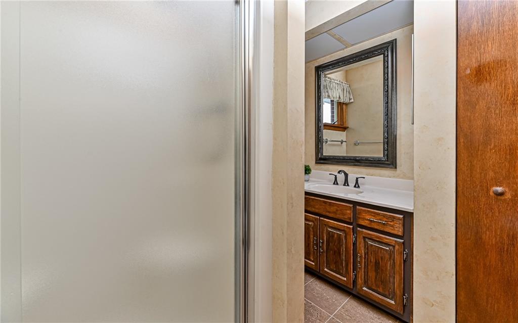 371 Hemlock Road Trafford, PA 15085 - Photo 12 of 37 Gallery Image 12