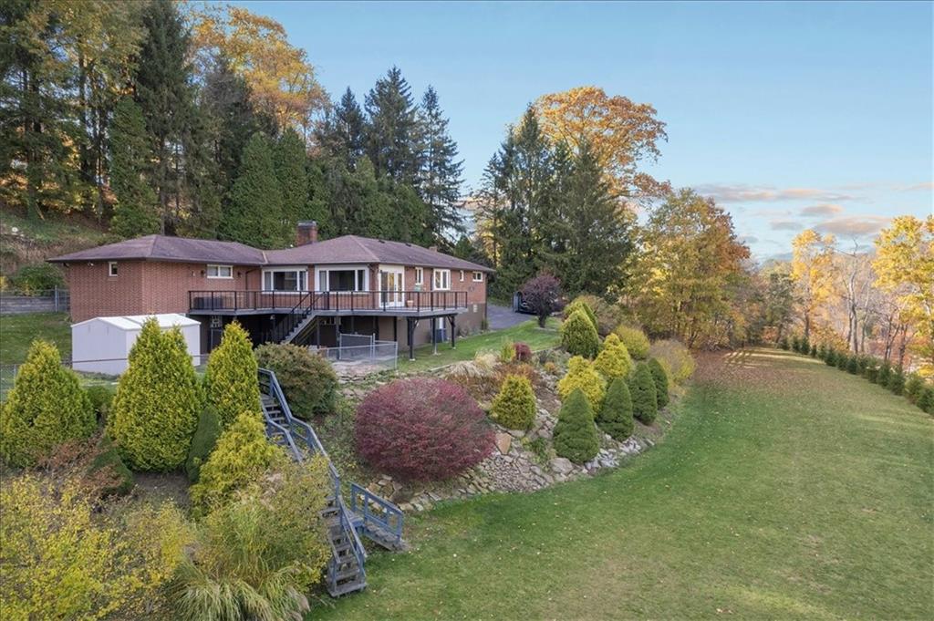 371 Hemlock Road Trafford, PA 15085 - Photo 2 of 37 Gallery Image 2