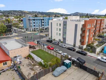 $275,000 | 9337 International Boulevard, Oakland, CA 94603