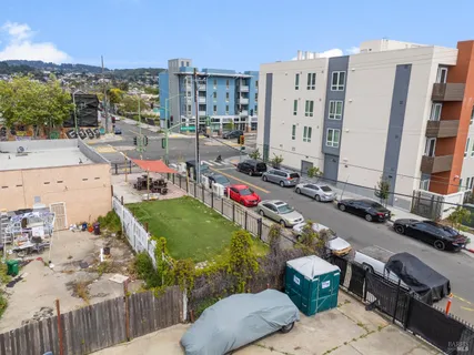 $275,000 | 9337 International Boulevard, Oakland, CA 94603