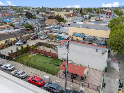 $275,000 | 9337 International Boulevard, Oakland, CA 94603