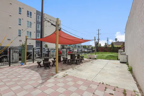 $275,000 | 9337 International Boulevard, Oakland, CA 94603