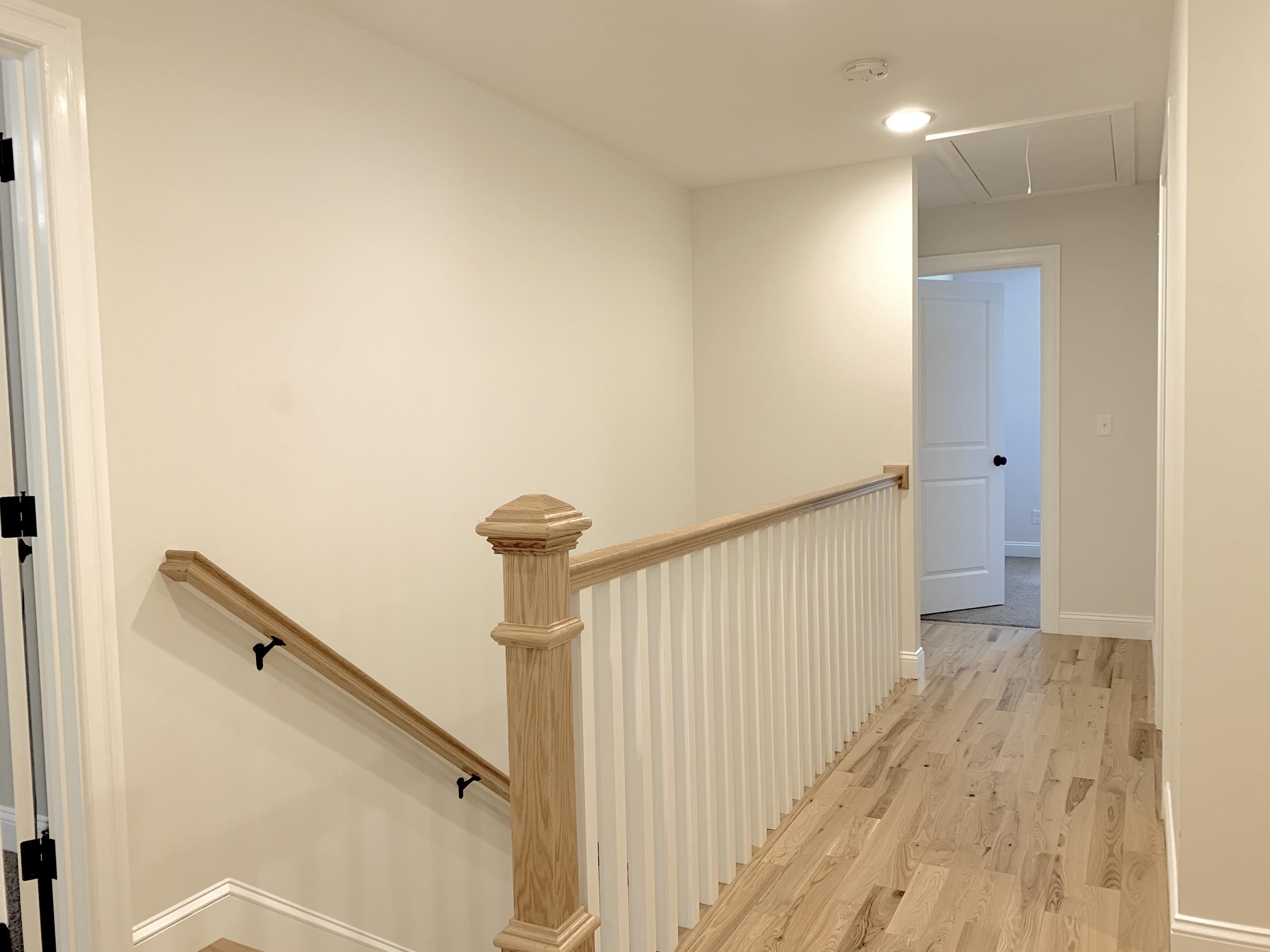 15 Miller Road Kittery Point, ME 03905 - Photo 10 of 24 2nd Floor Hall