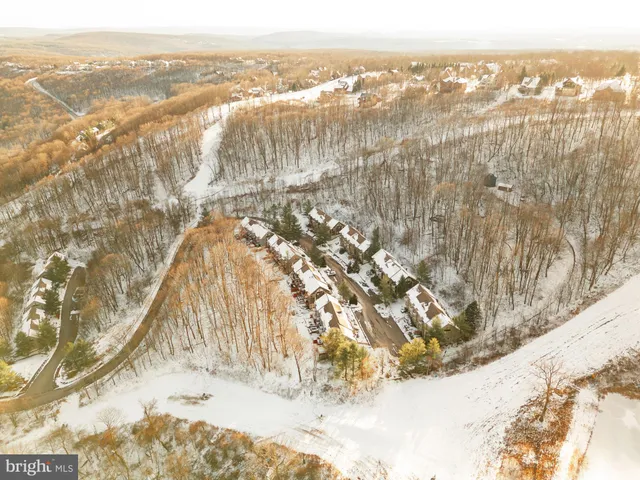 $449,000 | 12 Winding Way, Unit 18A, McHenry, MD 21541