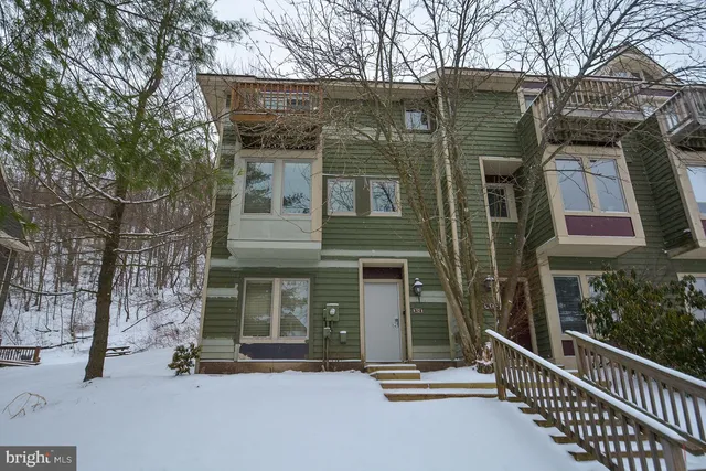 $449,000 | 12 Winding Way, Unit 18A, McHenry, MD 21541