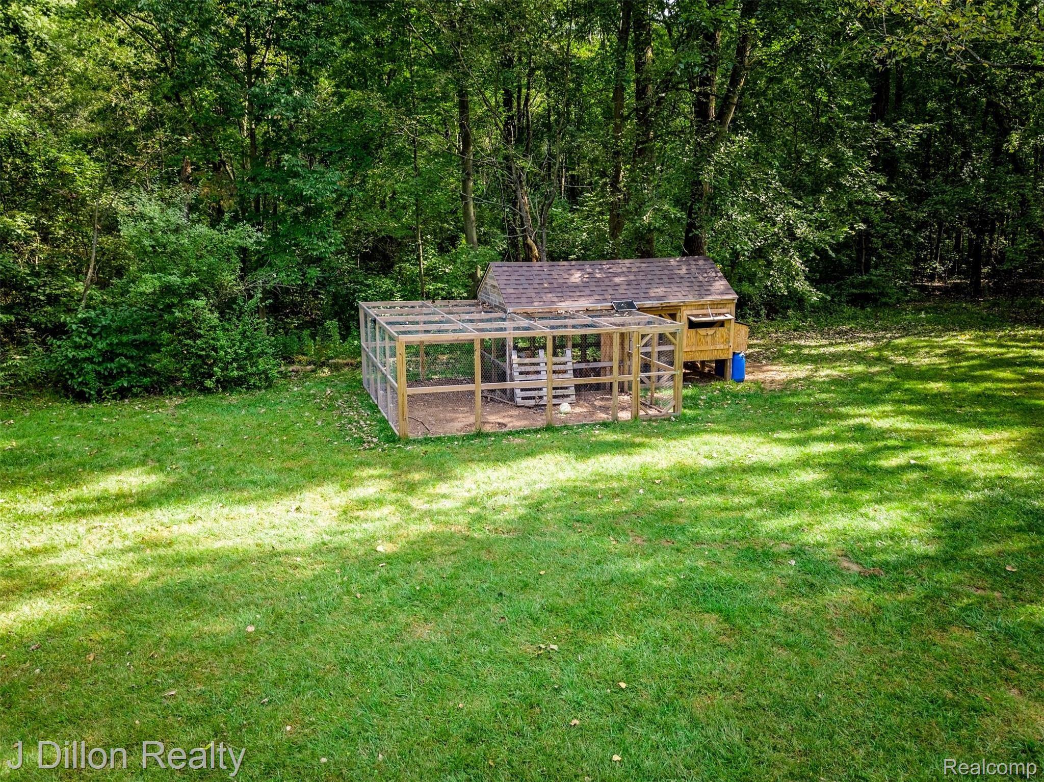 22855 Bohn Road Belleville, MI 48111 - Photo 8 of 48 22855 Bohn -9.jpg