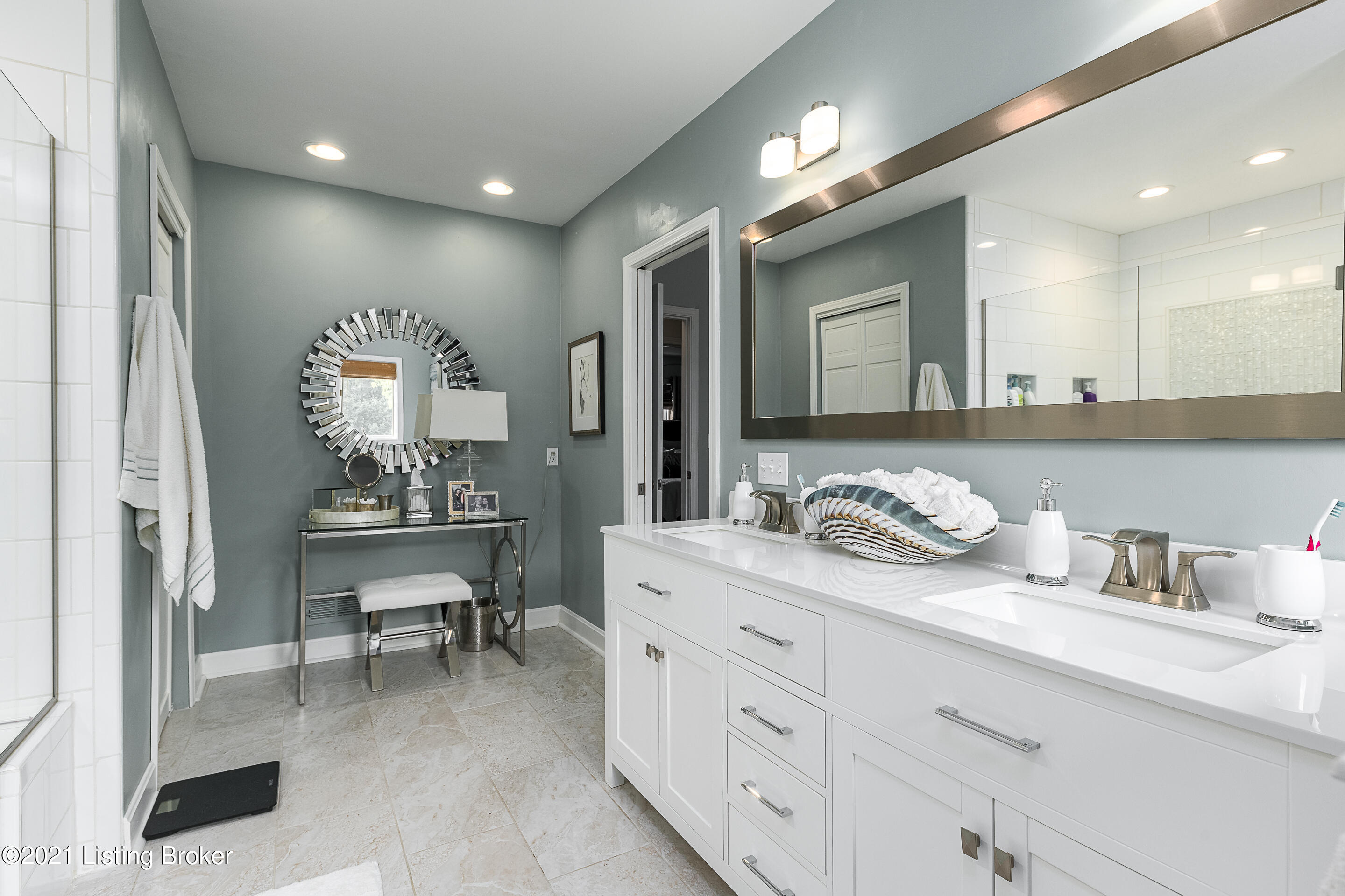 907 Ramsgate Court Louisville, KY 40299 - Photo 21 of 40 DHI-23