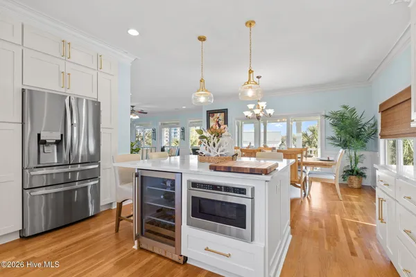 $1,400,000 | 111 Riverside Avenue, Morehead City, NC 28557