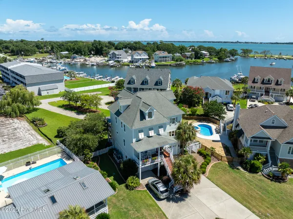 $1,400,000 | 111 Riverside Avenue, Morehead City, NC 28557