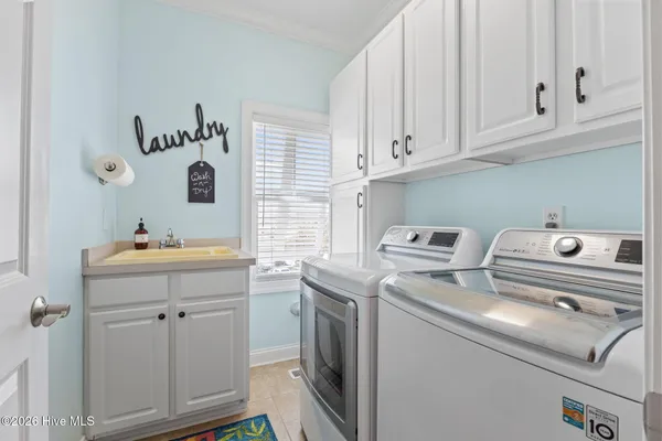 $1,400,000 | 111 Riverside Avenue, Morehead City, NC 28557