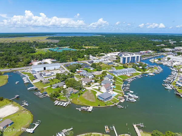 $1,400,000 | 111 Riverside Avenue, Morehead City, NC 28557