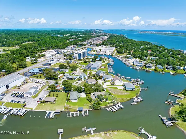 $1,400,000 | 111 Riverside Avenue, Morehead City, NC 28557
