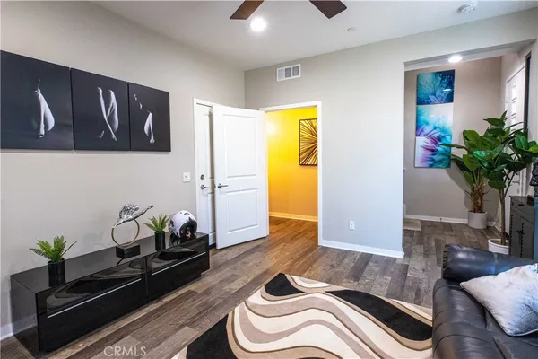 $759,900 | 5786 Acacia Lane, Lakewood, CA 90712