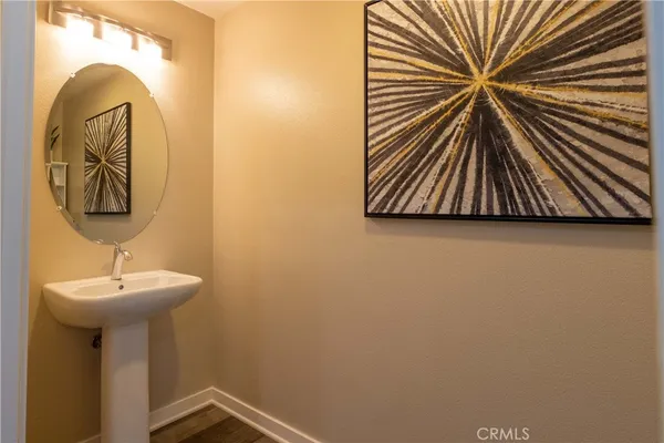 $759,900 | 5786 Acacia Lane, Lakewood, CA 90712
