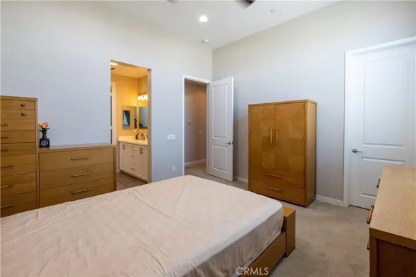 $759,900 | 5786 Acacia Lane, Lakewood, CA 90712