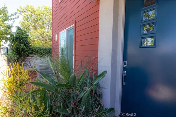 $759,900 | 5786 Acacia Lane, Lakewood, CA 90712