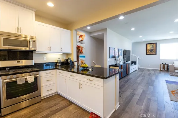 $759,900 | 5786 Acacia Lane, Lakewood, CA 90712