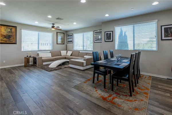 $759,900 | 5786 Acacia Lane, Lakewood, CA 90712