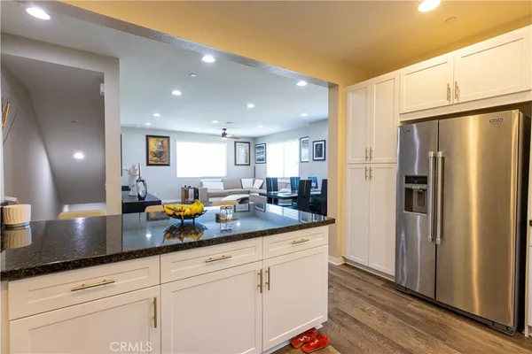 $759,900 | 5786 Acacia Lane, Lakewood, CA 90712