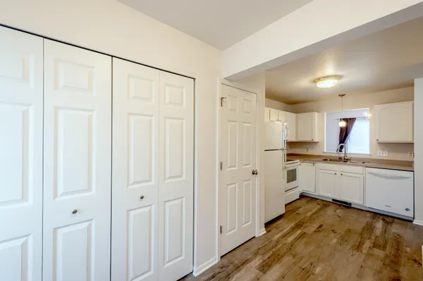 $2,400 | 8679 Old Green Bay Road, Pleasant Prairie, WI 53158