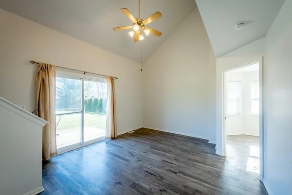 $2,400 | 8679 Old Green Bay Road, Pleasant Prairie, WI 53158