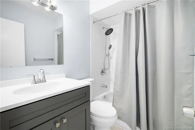 $1,650 | 333 Southeast Martin Avenue, Unit 1A, Stuart, FL 34996