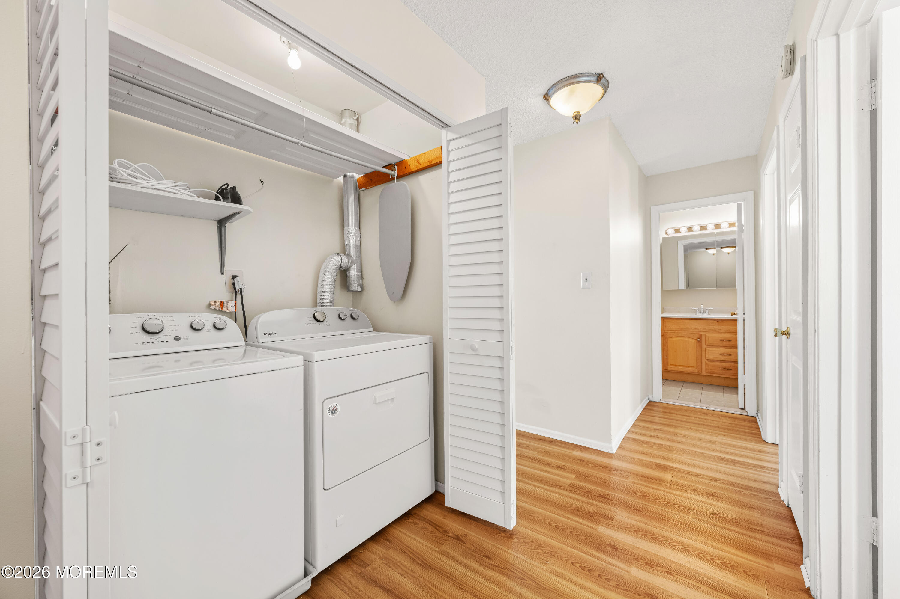 19 Sloop Square Freehold, NJ 07728 - Photo 24 of 33 19 Sloop Square Freehold - Interiors-18