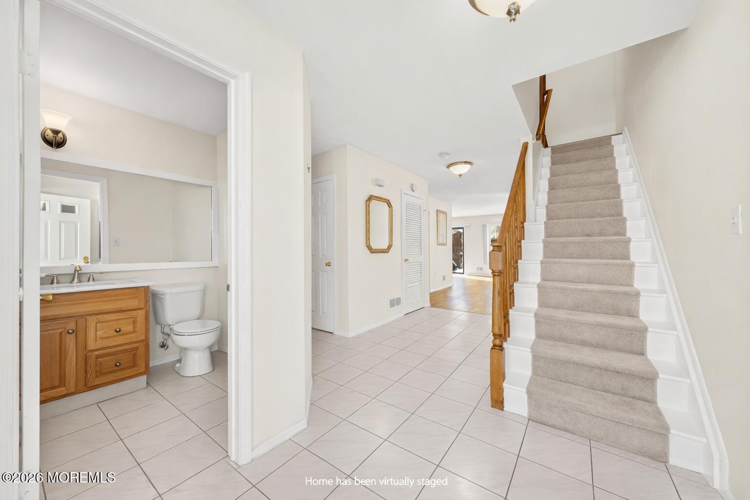 19 Sloop Square Freehold, NJ 07728 - Photo 5 of 33 IMG_1995