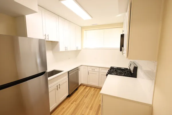 $1,900 | 6157 West Belmont Avenue, Unit 1F, Chicago, IL 60634