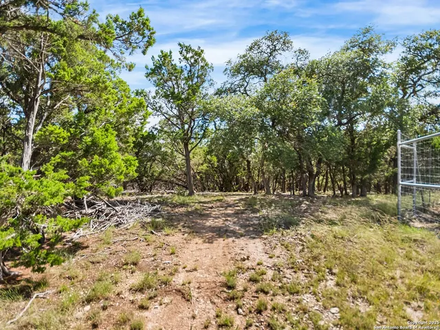 $1,350,000 | 4366 Whartons Dock Road, Bandera, TX 78003