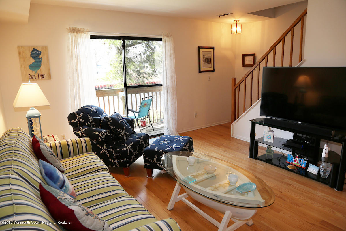 1525 Hulse Road, Unit 8 Point Pleasant, NJ 08742 - Photo 9 of 19 1T4A9770