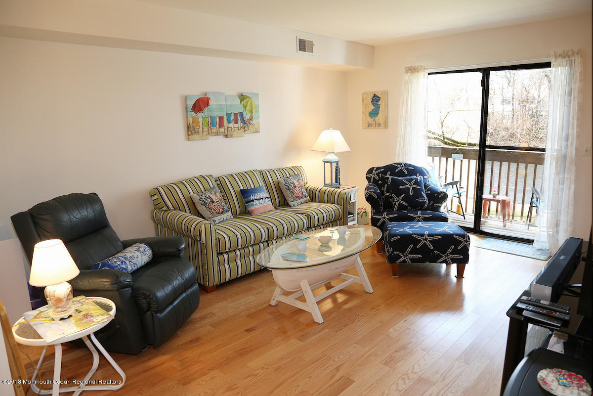 1525 Hulse Road, Unit 8 Point Pleasant, NJ 08742 - Photo 10 of 19 1T4A9750