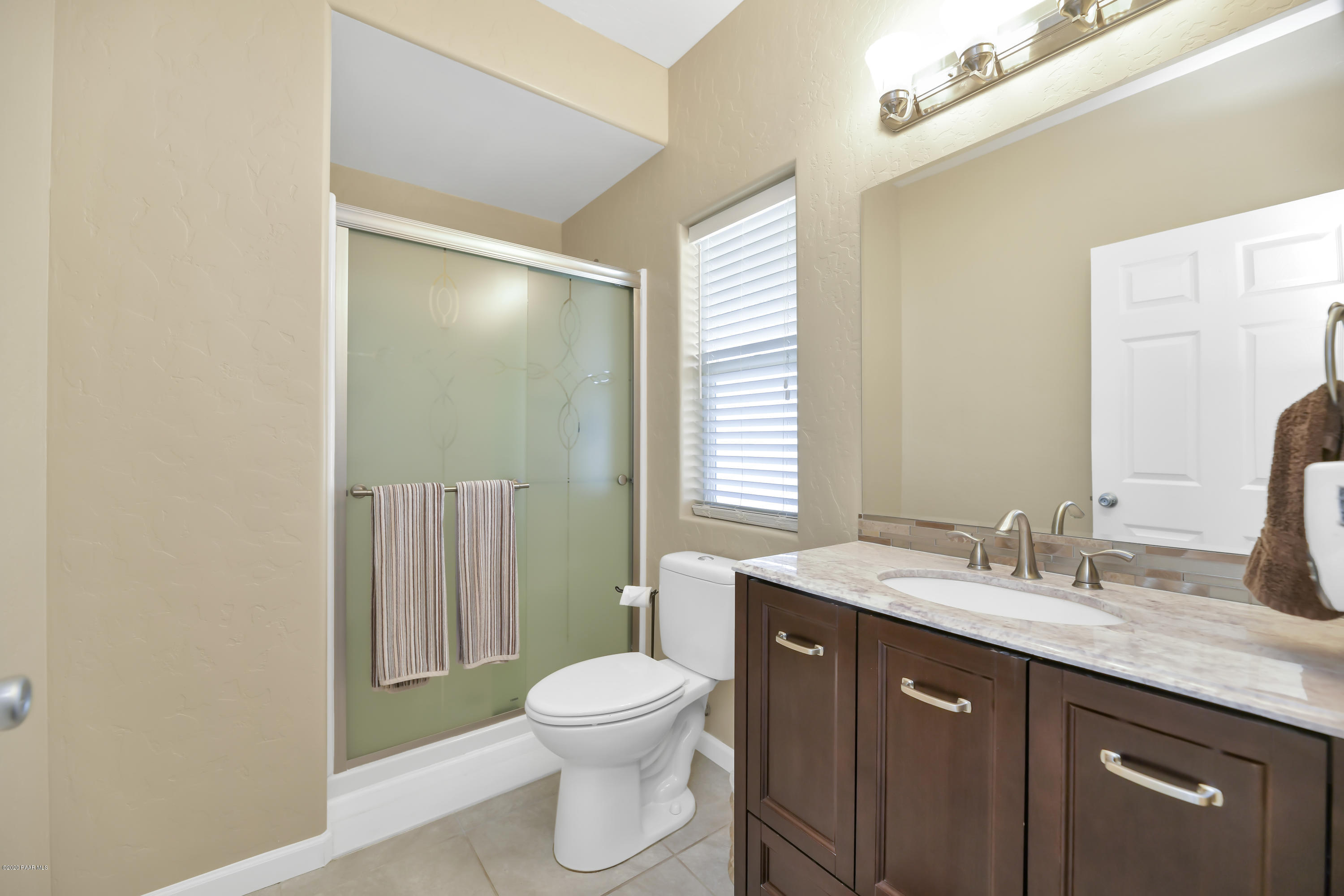 17472 East Jackrabbit Road Mayer, AZ 86333 - Photo 19 of 26 Guest Bath