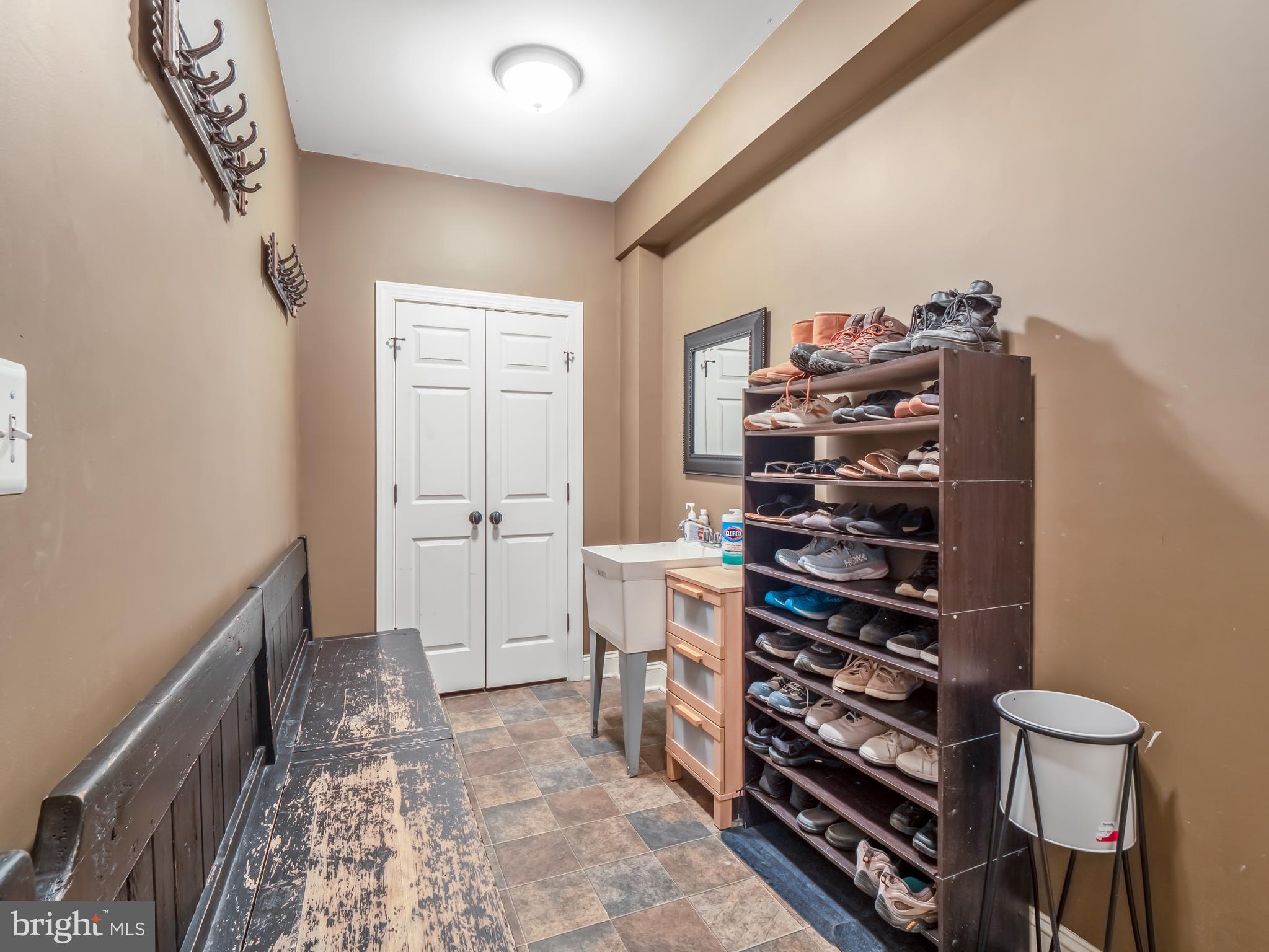 16116 Thoroughfare Road Broad Run, VA 20137 - Photo 14 of 36 Mudroom