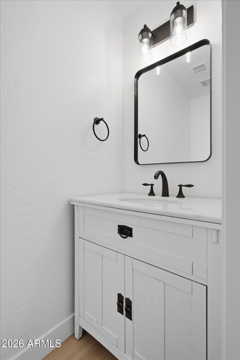 3005 West Shumway Farm Road Phoenix, AZ 85041 - Photo 25 of 49 22-Halfbath
