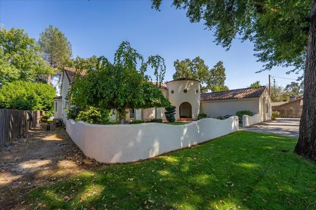 $1,399,000 | 6681 Riverside Drive, Redding, CA 96001