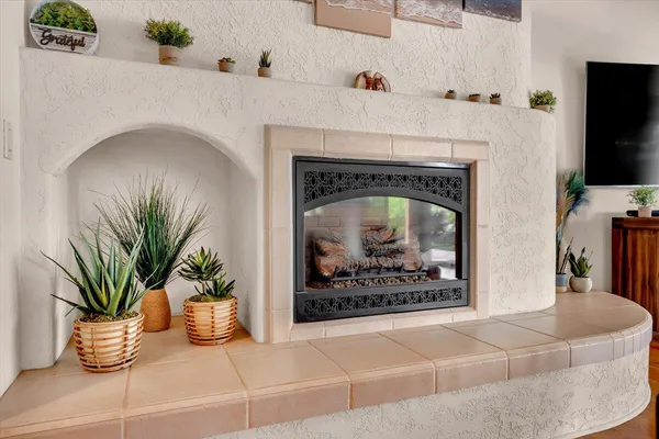 $1,359,000 | 6681 Riverside Drive, Redding, CA 96001