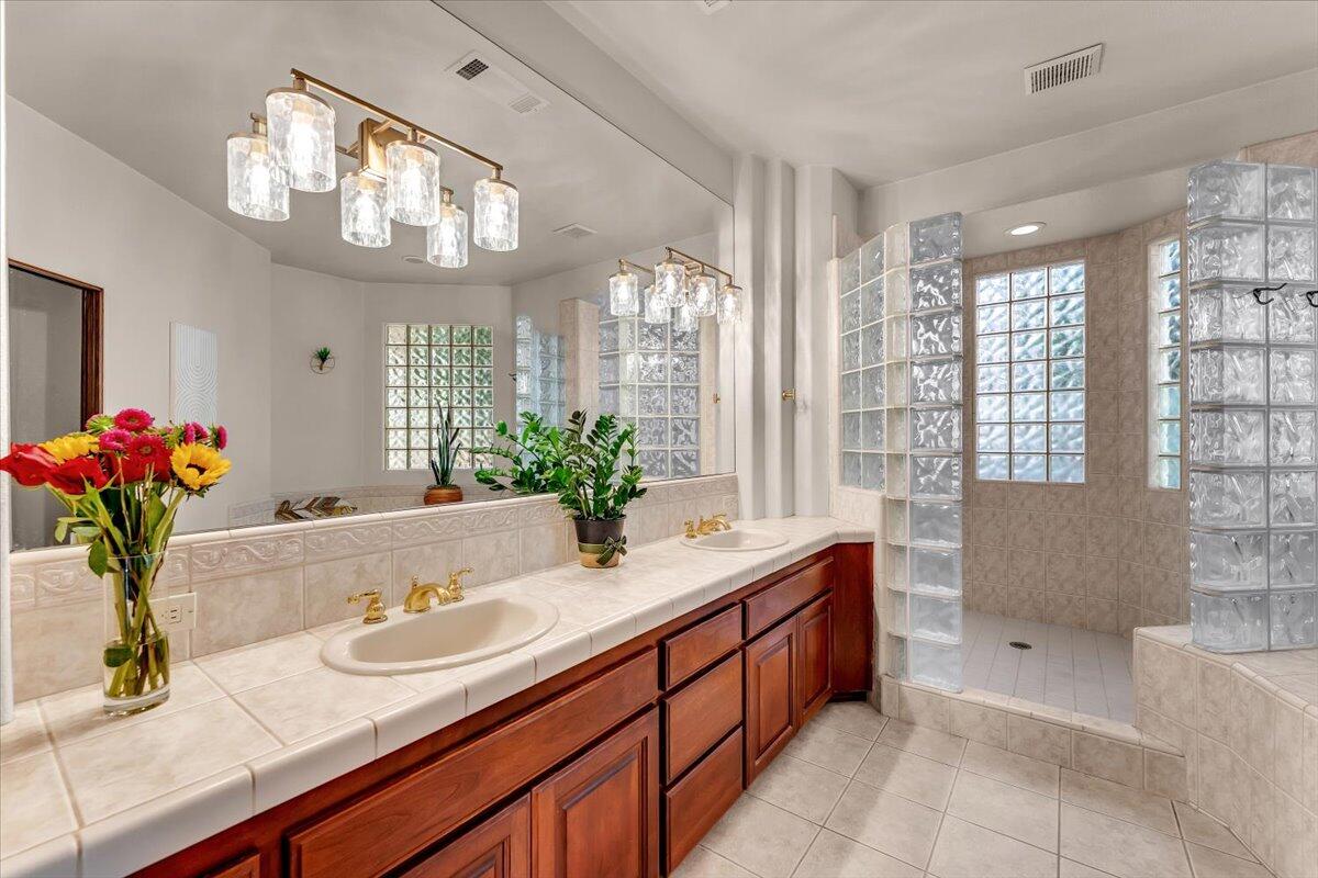 6681 Riverside Drive Redding, CA 96001 - Photo 41 of 124 040-6681 Riverside Dr - I-17