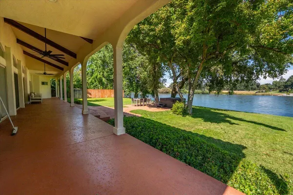 $1,359,000 | 6681 Riverside Drive, Redding, CA 96001