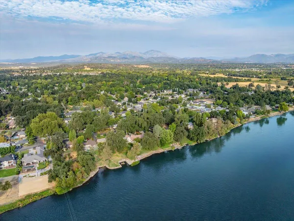 $1,359,000 | 6681 Riverside Drive, Redding, CA 96001