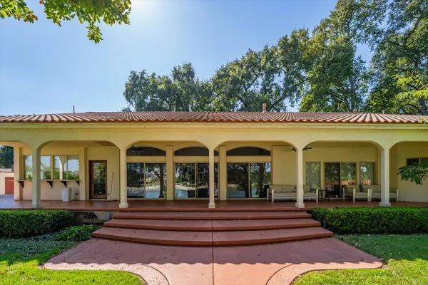 $1,359,000 | 6681 Riverside Drive, Redding, CA 96001